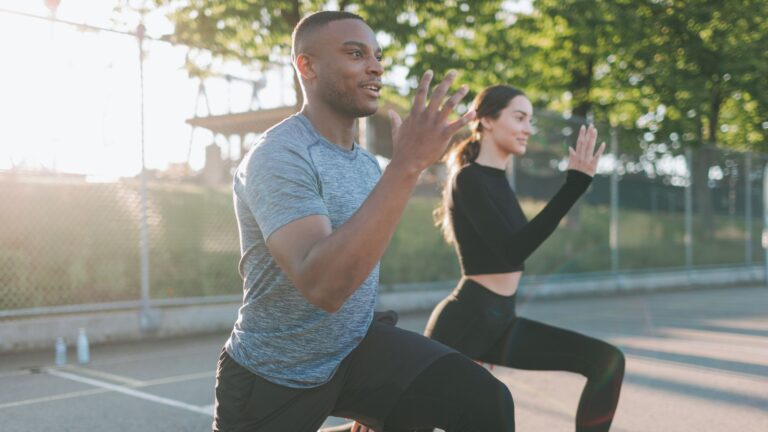 Mor-Sari-Siyah-Neon-Bilim-Kurgu-YouTube-Kanali-Sanati-20-768x432