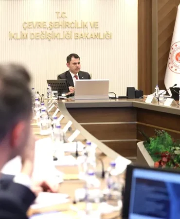 bursa-nin-projeleri-bakanlikta-masaya-yatirildi-1776442413-473_large