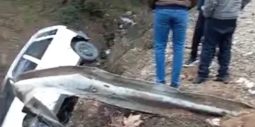 duzce-yigilca-yolunda-kaza-viraji-alamadi-1773927489-91_large