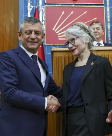 emine-ulker-tarhan-yeniden-chp-de-1774358268-225_large
