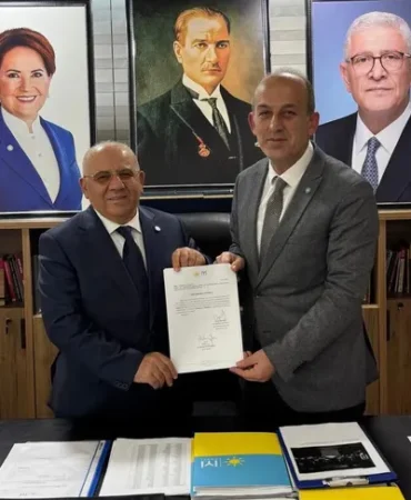 iyi-parti-bursa-dan-iki-ilceye-atama-1777458674-579_large