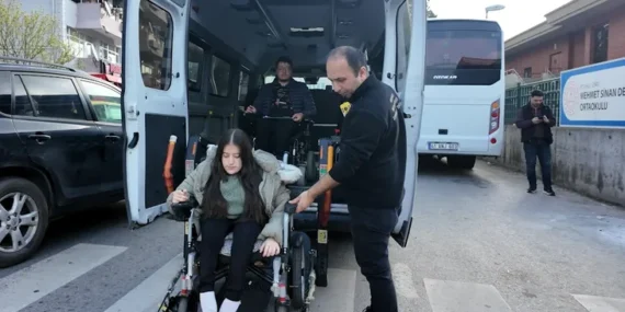 Kocaeli’de ‘Engelsiz Taksi’ hayallere köprü oldu