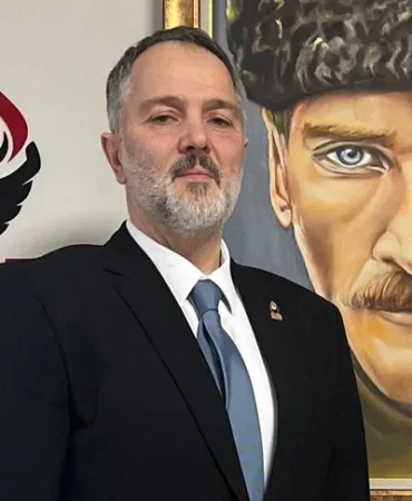 zafer-partili-ozel-den-sert-tepki-istiklal-marsi-milletimizin-bagimsizlik-manifestosudur-1773810251-193_large
